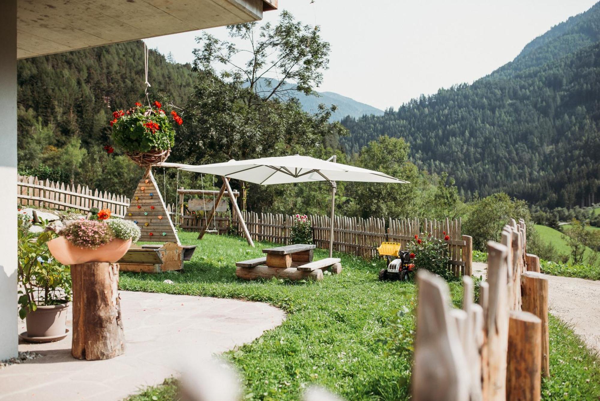 לוסון Grosskarnaiderhof Appartements-Bauernhof-Natur Pur מראה חיצוני תמונה